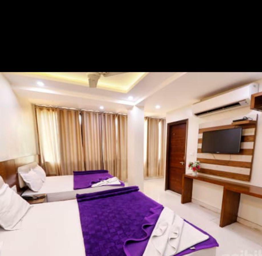 Hotel Le Mem Delhi  Exterior photo