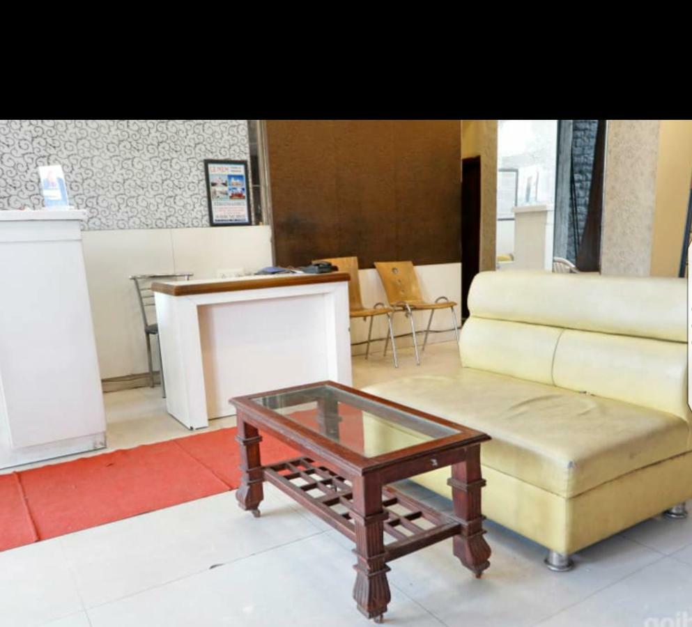 Hotel Le Mem Delhi  Exterior photo